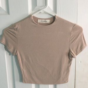 Short sleeve crop top